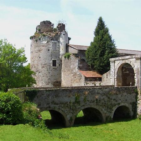 Chateau De La Galissonniere Panzió Le Pallet Kültér fotó