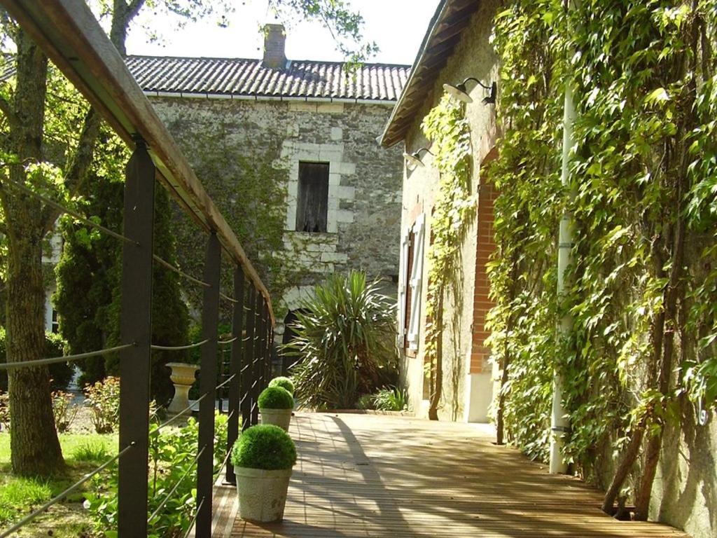 Chateau De La Galissonniere Panzió Le Pallet Kültér fotó