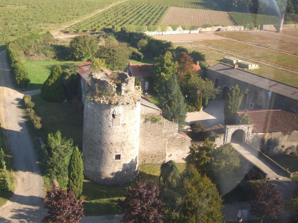 Chateau De La Galissonniere Panzió Le Pallet Kültér fotó